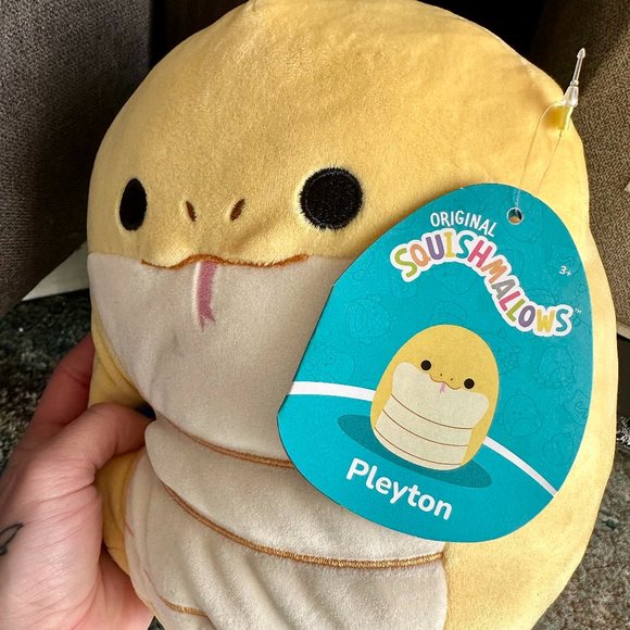 7.5" Peyton Yellow Snake Squishmallow - Picture 3 of 4